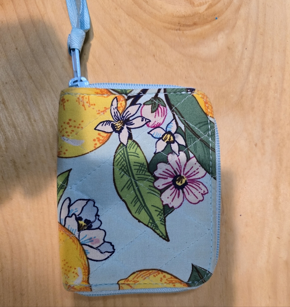 Vera Bradley RFID Petite Zip Around Wallet in Lemon Grove MSRP 55.00